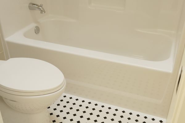 Fiberglass Tub Replacement in Carbondale